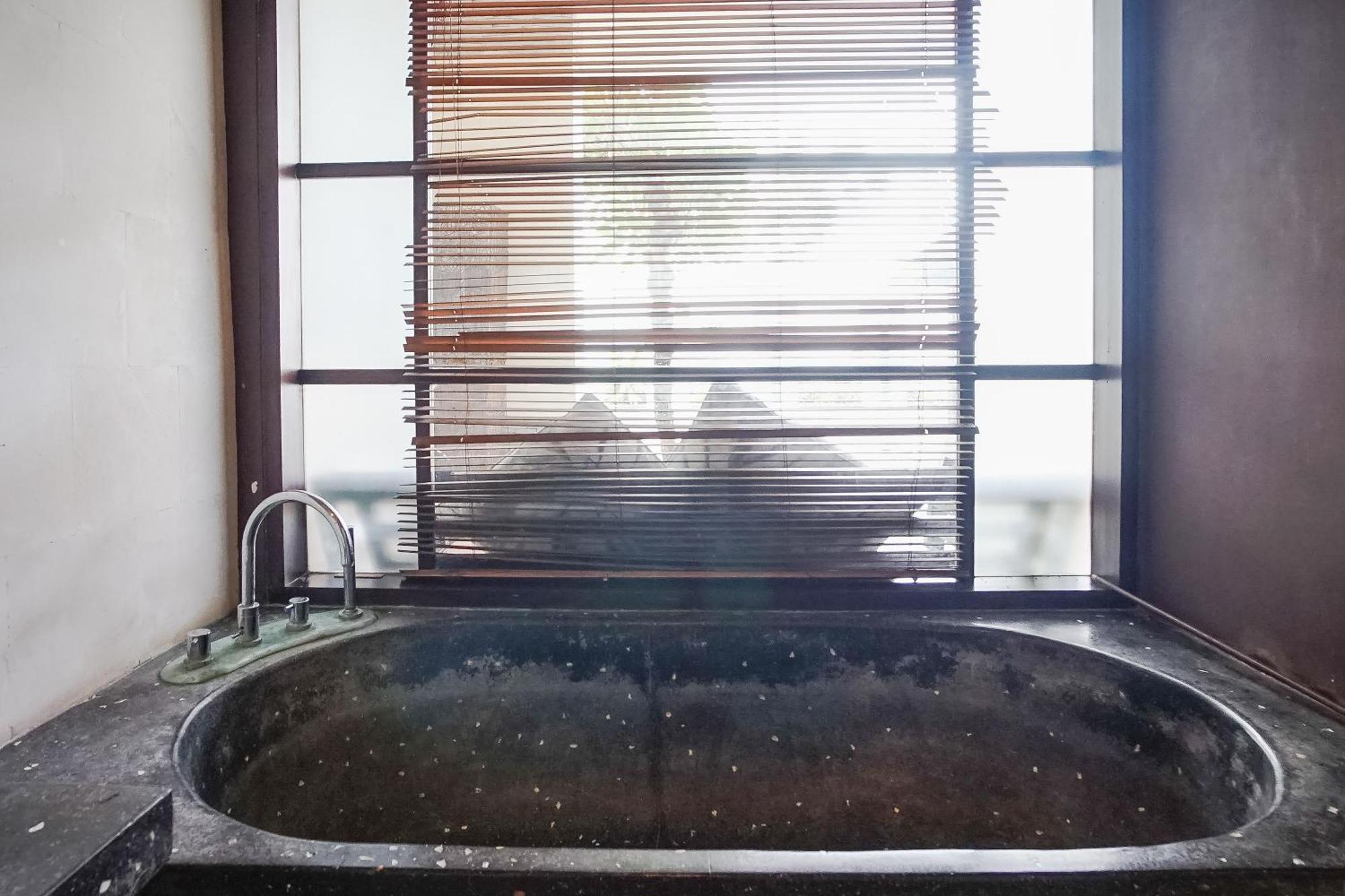 Queen Rose Villa & Spa 짐바란 외부 사진